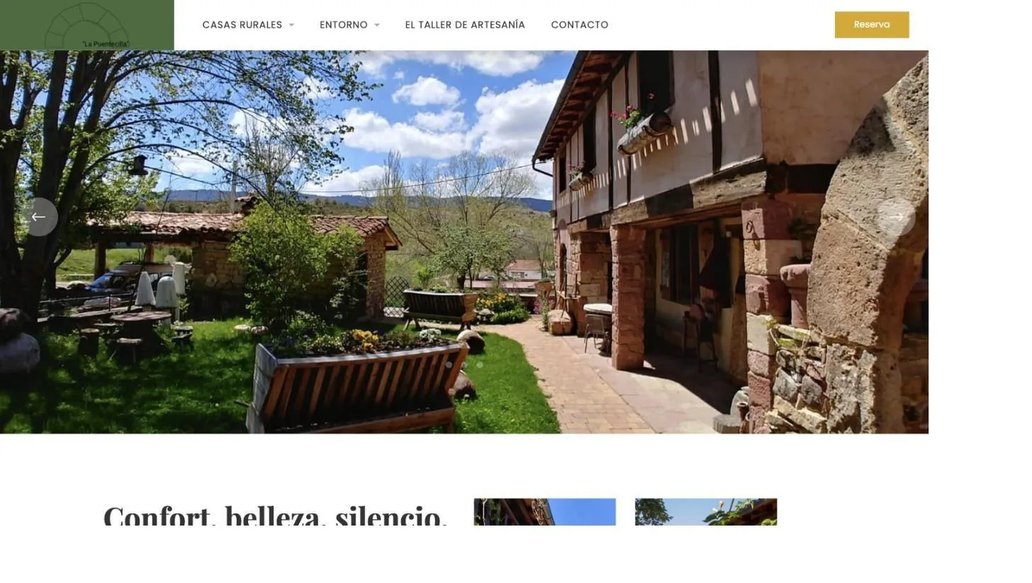 Portada de casarurallapuentecilla.es con el carrusel de la casa