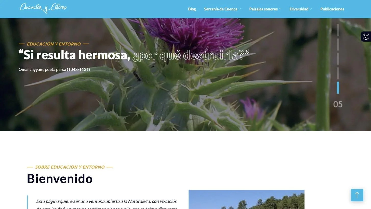 Portada de educacionyentorno.es con cita de apertura y modo oscuro