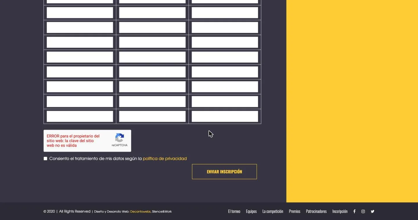 Formulario de inscripción con la tabla de jugadores, reCAPTCHA y consentimiento