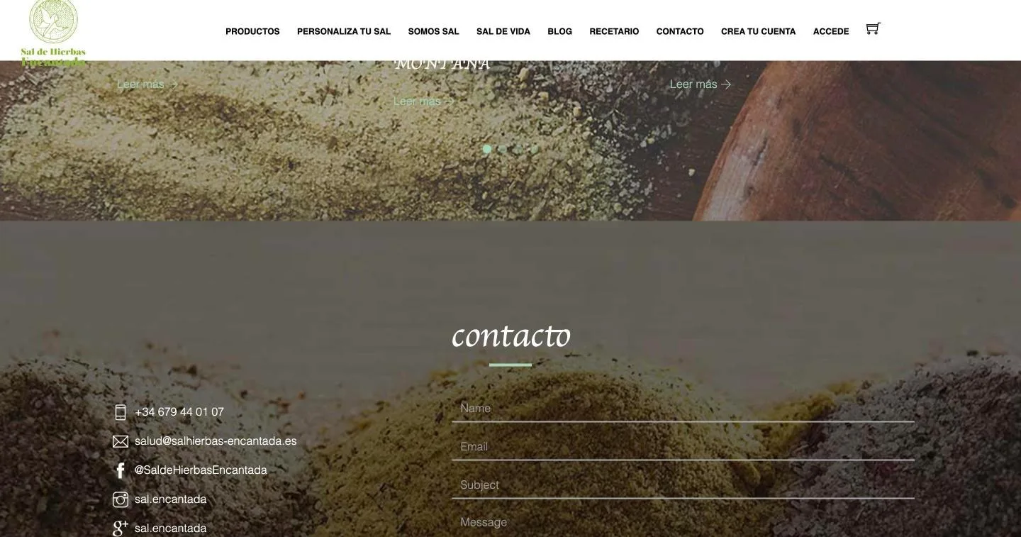 Datos de contacto y formulario con los campos rotulados en inglés