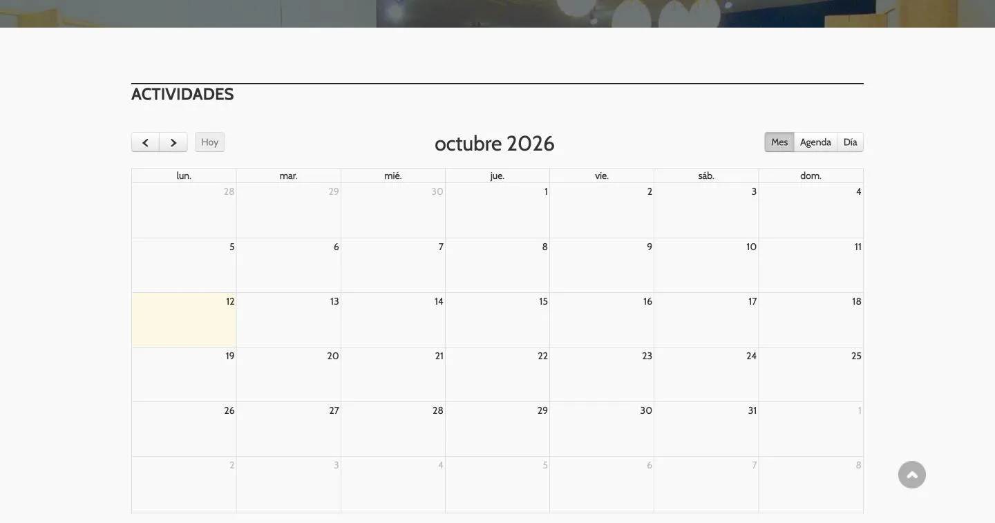 El calendario muestra correctamente octubre de 2026 y no contiene ningún evento